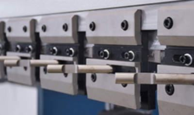 100t Cnc Metal Bending Machines, 3200 Mm Cnc Sheet Press Brake With E21 Máquinas de dobra de metal 100t Cnc, 3200 Mm Cnc Prensa de chapas CNC com E21