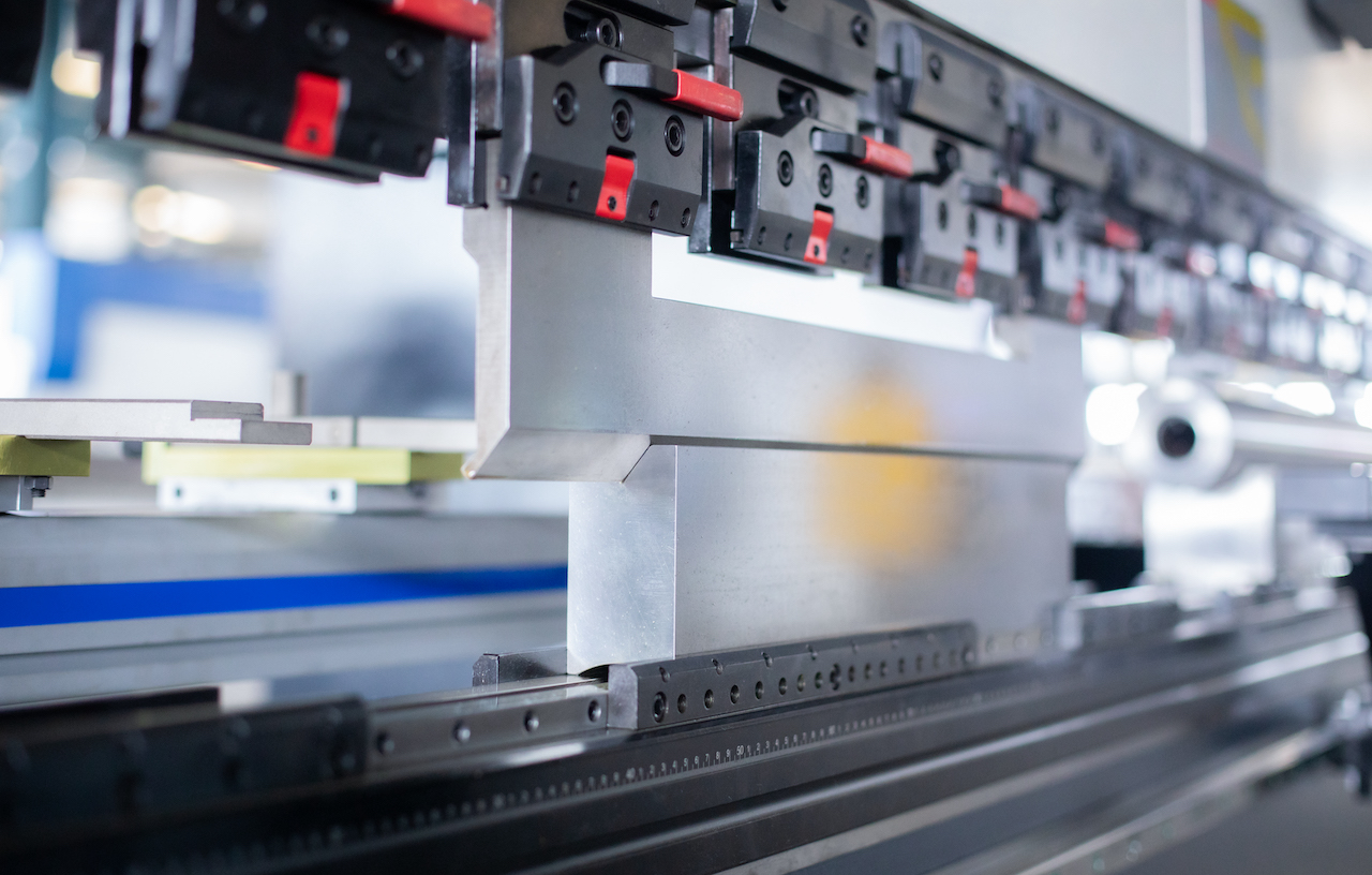 100t Hydraulic Cnc Brake Press Crowning Cnc Press Brake Delem Prensa de Freio Cnc Hidráulica 100t Coroação Cnc Press Brake Delem