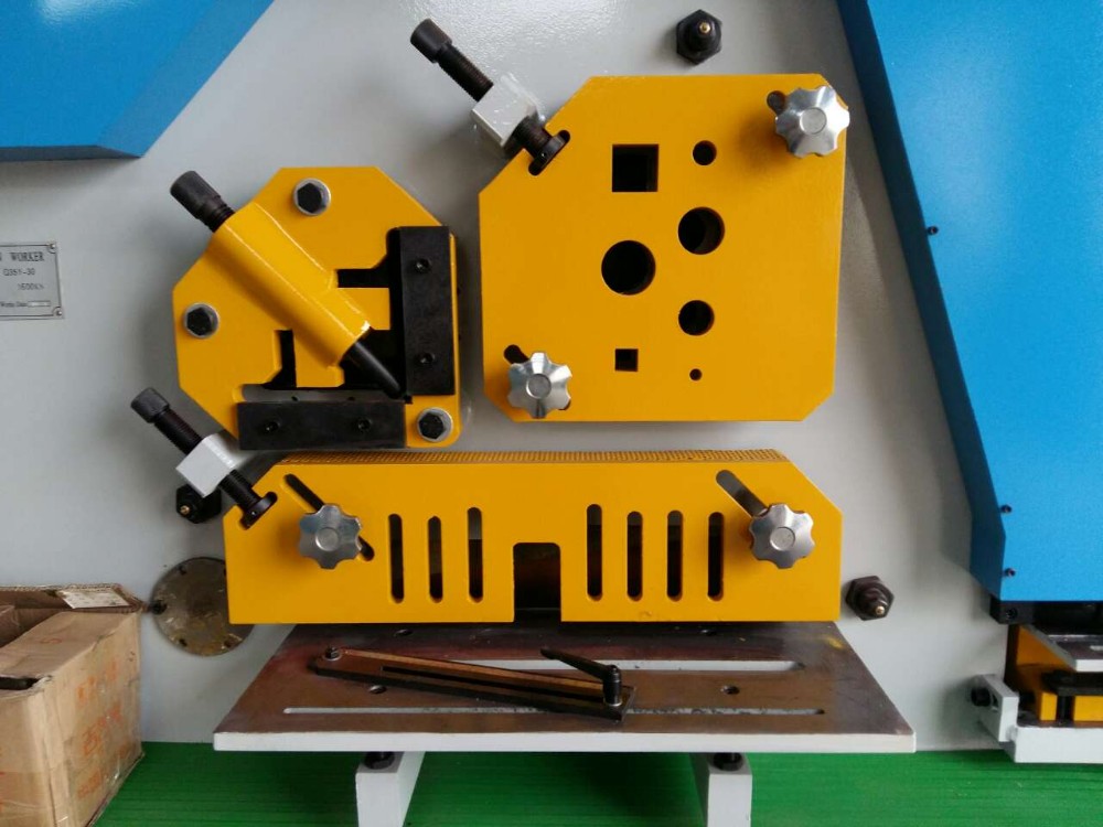 110 Ton Metal Sheet Press Corner Cutting Hydraulic Ironworker Machine Máquina hidráulica de corte de cantos prensa de chapa de metal de 110 toneladas