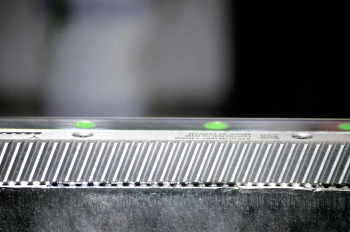 1500*3000mm 500w Racuys Or Ipg Fiber Laser Cutting Machine 1500*3000mm 500w Racuys ou máquina de corte a laser de fibra ipg