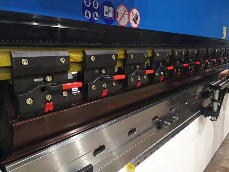 160t-4000 4-axis Cnc Hydraulic Bending Machine Press Brake Prensa dobradeira hidráulica CNC de 4 eixos 160t-4000