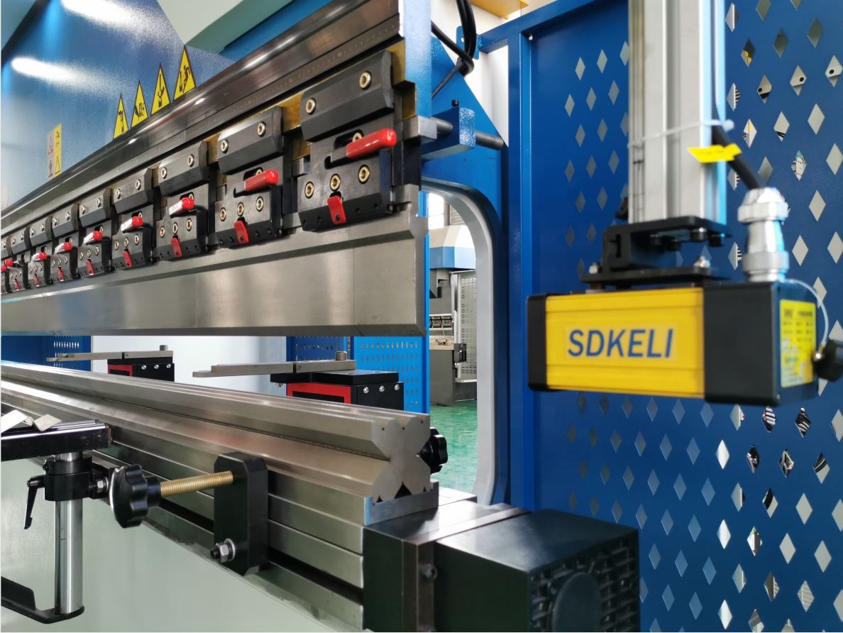 160t-4000 4-axis Cnc Hydraulic Bending Machine Press Brake Prensa dobradeira hidráulica CNC de 4 eixos 160t-4000