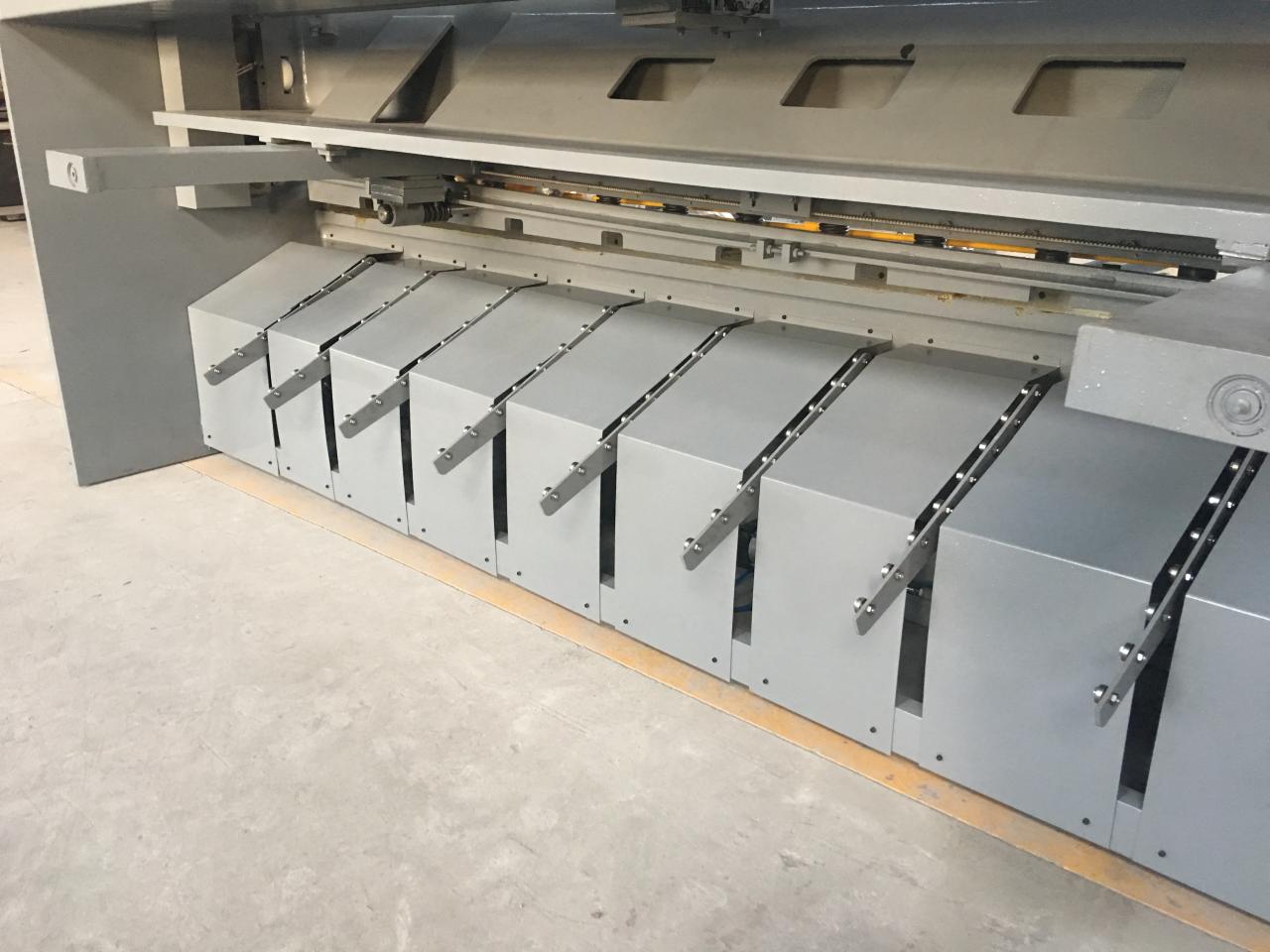 Máquina de corte de viga oscilante hidráulica Nc de 2,5 m de comprimento