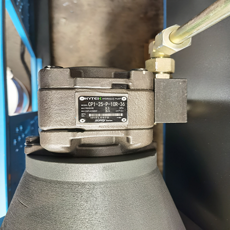 300t/4000 Hydraulic Press Brake Machine Prensa Prensa Hidráulica 300t/4000