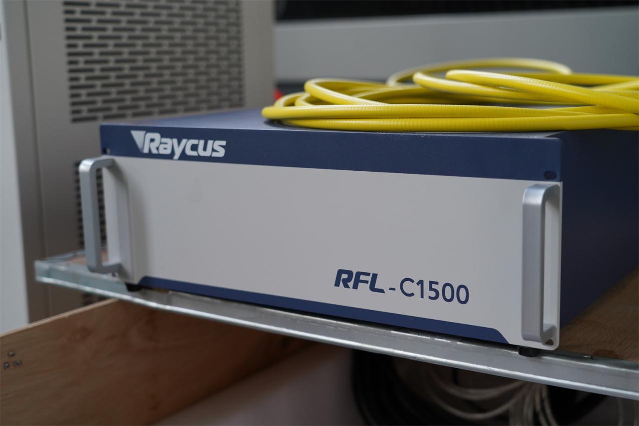 3015 4kw 1kw 2kw 3kw Stainless Steel Cnc Fiber Laser Cutting Machine Máquina de corte a laser de fibra CNC de aço inoxidável 3015 4kw 1kw 2kw 3kw