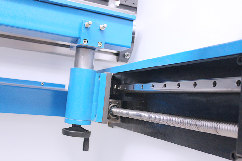 3+1 Axis Cnc Hydraulic Press Brake With Esa System Prensa Prensa Hidráulica Cnc de 3+1 Eixos com Sistema Esa