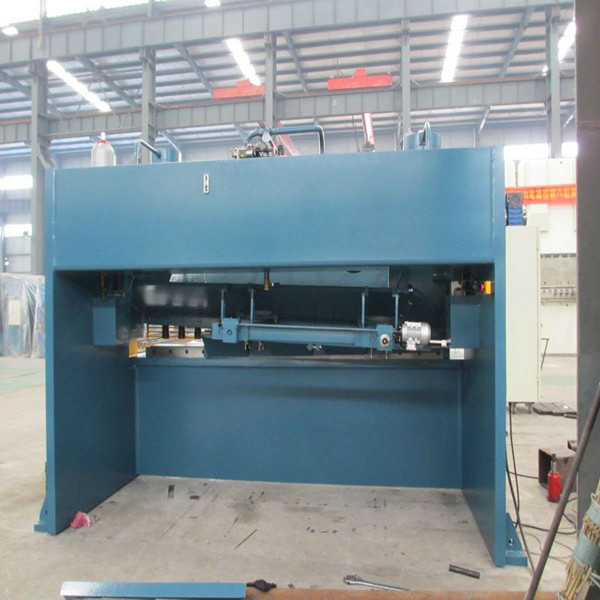 4mmx2500 Hydraulic Shearing Steel Plate Cutting Machinery Steel Plate Shear 4mmx2500 Tesoura Hidráulica Máquina de Corte de Placa de Aço Tesoura de Placa de Aço