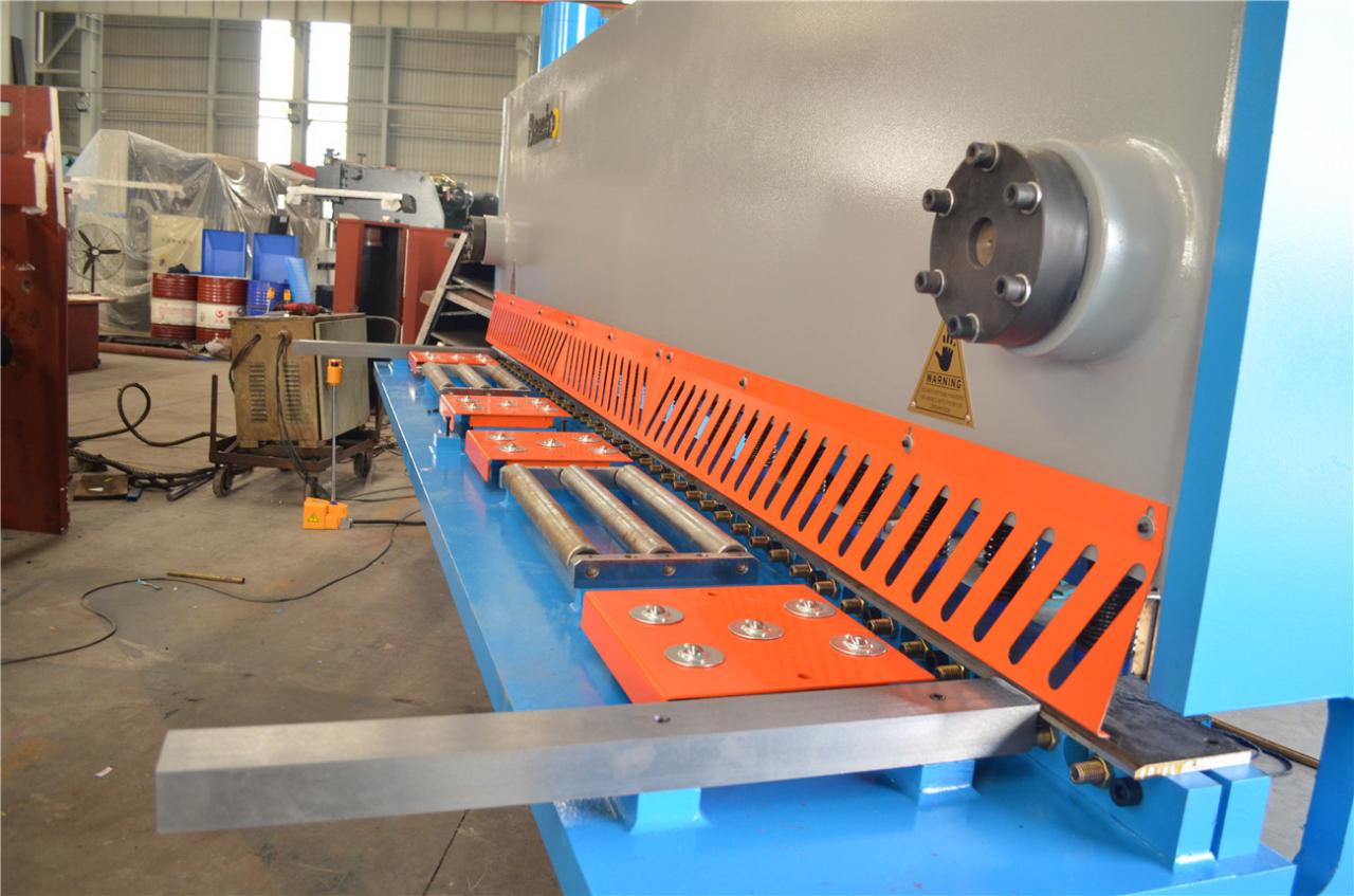 6*3200mm Guillotine Shears Metal Shear Hydraulic Iron Sheet Cutting Shearing Machine 6*3200mm guilhotina guilhotina tesoura de metal hidráulica máquina de corte de chapa de ferro