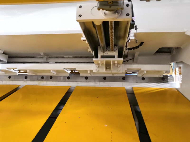 6mm Q11 Electric Sheet Plate Shearing Machine 8 Feet Sheet Metal Shearing Machine Máquina de corte de chapa elétrica de 6 mm Q11 Máquina de corte de chapa de metal de 8 pés