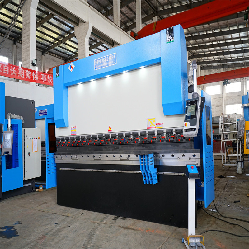 Máquina de dobra de ferro de freio de prensa CNC automática de preço competitivo
