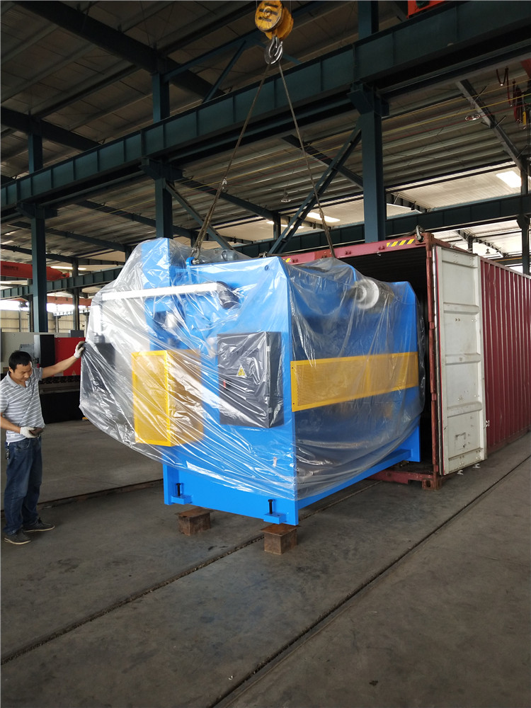 China Metal Hydraulic Press Brake Machine With Reasonable Price Máquina de freio de prensa hidráulica de metal da china com preço razoável