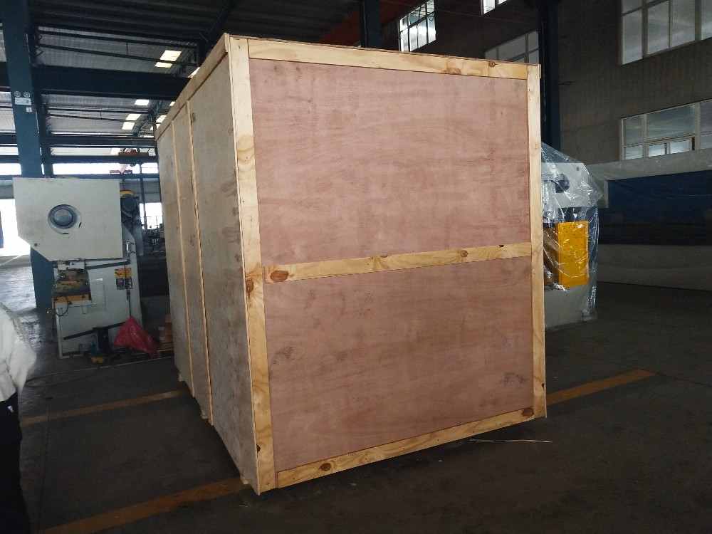 China Metal Hydraulic Press Brake Machine With Reasonable Price Máquina de freio de prensa hidráulica de metal da china com preço razoável