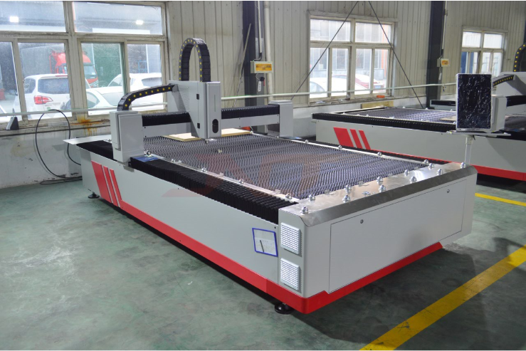 Cnc 2000w Fiber Laser Cutting Machine For Industrial Metal Sheet Cutting Máquina de corte a laser de fibra CNC 2000w para corte industrial de chapas metálicas