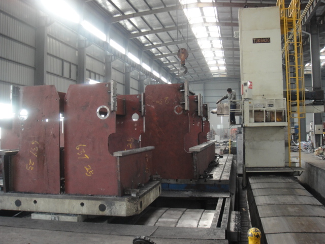 Da53t Cnc System Controller 125t4000 3+1 Axis Cnc Hydraulic Press Brake With Good Quality Da53t controlador de sistema cnc 125t4000 3 + 1 eixo cnc prensa hidráulica com boa qualidade