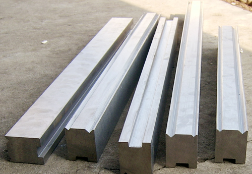 Full Automatic High Power Sheet Bending Machine And Cnc Press Brake Machine Máquina de dobra automática de folha de alta potência completa e máquina de freio de prensa CNC