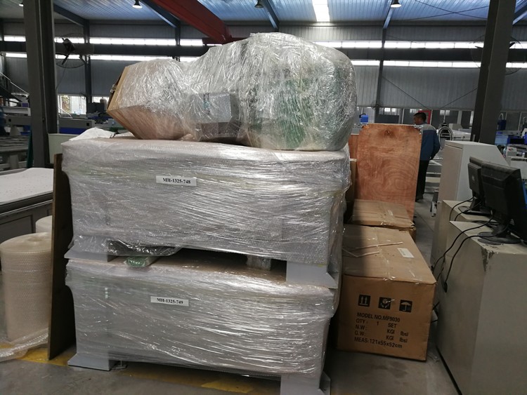 High Quality 1530 Fiber Laser Cutting Machine For Metal 500w 750w 1000w 1500w Máquina de corte a laser de fibra 1530 de alta qualidade para metal 500w 750w 1000w 1500w