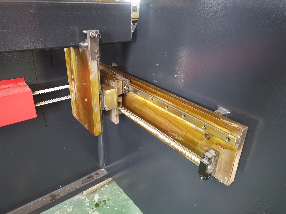 Hydraulic Stainless Steel Wc67y/k-300/6000 Mould Crowning Press Brake Prensa dobradeira hidráulica de aço inoxidável Wc67y/k-300/6000