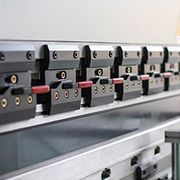 Metal Plate Press Brake Machine / CNC Hydraulic Press Brake Machine Prensa dobradeira de placa de metal / Prensa dobradeira hidráulica CNC