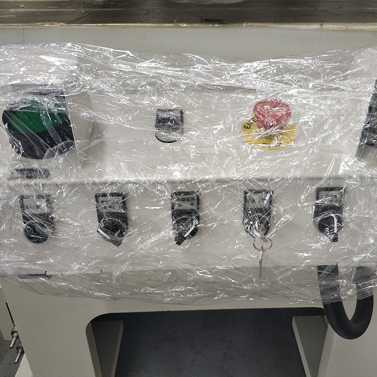 Prensa puncionadeira de alto desempenho com embreagem de fricção pneumática