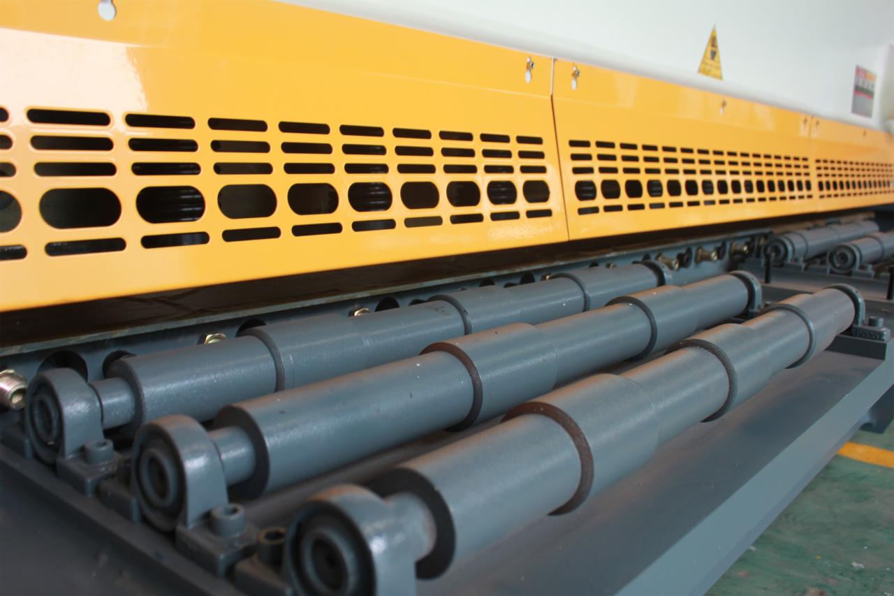 Qc11y Metal Plate Hydraulic Guillotine Shearing Machine For Sale Máquina guilhotina hidráulica de chapa de metal Qc11y para venda