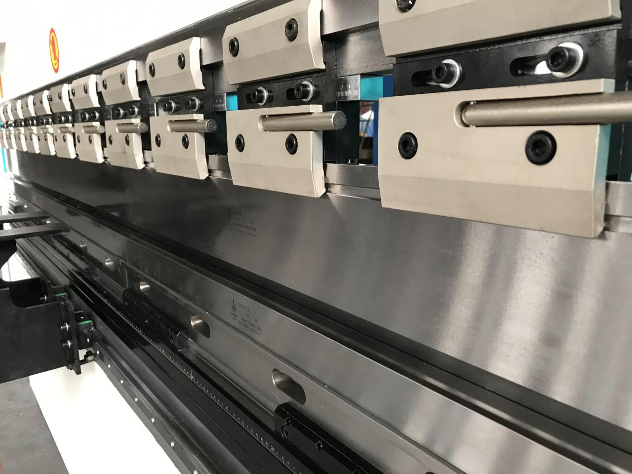 Wc67y-65/2500 OEM Prensa Hidráulica Freio Máquina Dobradeira de Aço