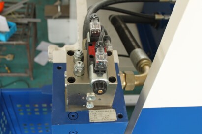 Wc67yk 80 100 160 200 Ton 3200mm E21 Nc Sheet Metal Oil Hydraulic Press Brake Price Wc67yk 80 100 160 200 Ton 3200mm E21 Nc Folha de Metal Óleo Prensa Hidráulica Preço de Freio