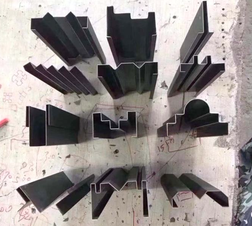 Wc67yk 80 100 160 200 Ton 3200mm E21 Nc Sheet Metal Oil Hydraulic Press Brake Price Wc67yk 80 100 160 200 Ton 3200mm E21 Nc Folha de Metal Óleo Prensa Hidráulica Preço de Freio